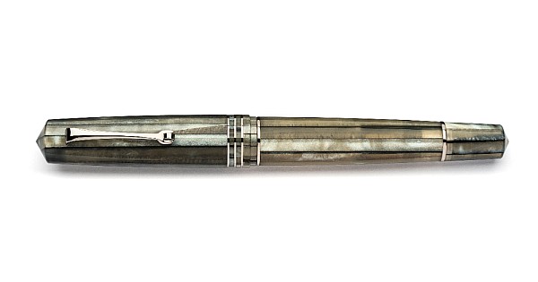 Leonardo Momento Zero Grande 2.0 Sand ST Fountain pen